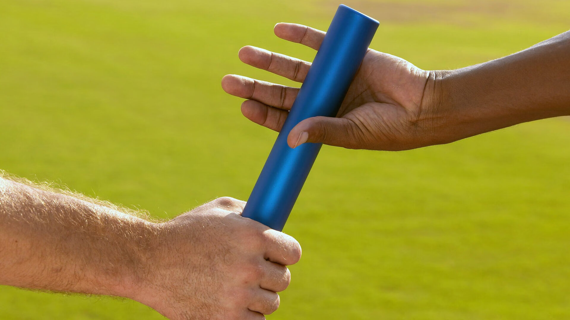 米兰体育中国官网-LOL比赛前瞻节目深度分析备受观众喜爱，lol比赛时间安排表